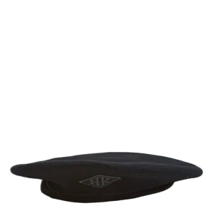 Baret Black
